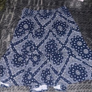 St John’s Bay Blue and White tiered  Patterned Skirt